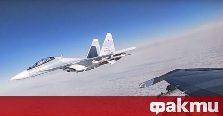 Руски бойни самолети са се приближили опасно близо до самолети