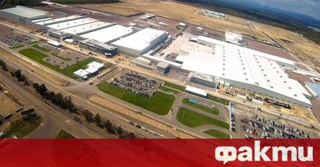 Битката за надмощие в автомобилния свят се пренася на мексикански