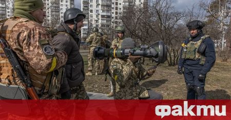 Съединените щати увеличават военната помощ за Украйна съобщава Ройтерс като