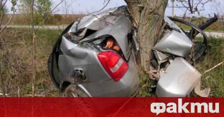 Трима младежи загинаха при тежка катастрофа край Бургас предаде БНТ