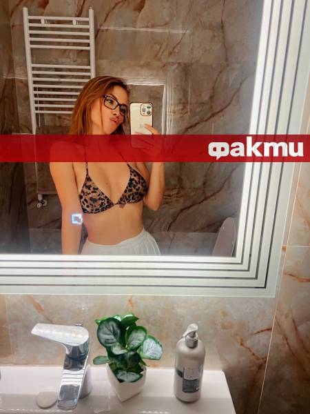 Фолкпевицата Анастасия се омъжи за един от най богатите мъже в