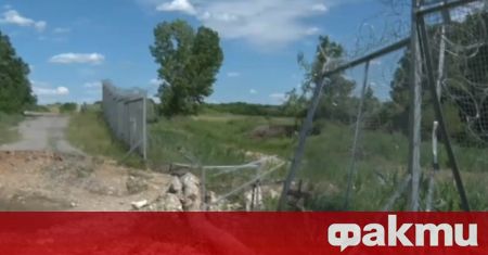 Част от оградата по турската граница е съборена при проливни