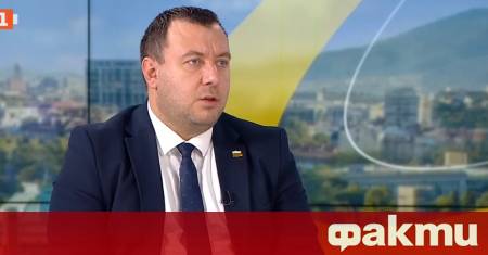 Бяхме част от протестите протестирахме срещу оставката на правителството Отношението