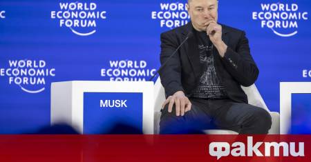 Внезапното изместване на фокуса на Мъск от Марс към Луната