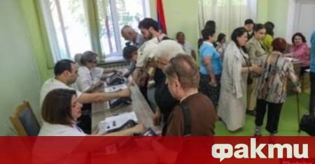 Опозицията в Армения официално оспори вота и внесе искане за