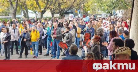 Варненци отново излязоха на протест в защита на задържания кмет