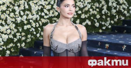 На тазгодишната Met Gala проведена на 5 май в Ню