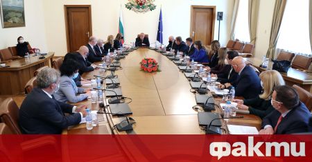 Министър председателят Бойко Борисов и членовете на кабинета проведоха извънредно заседание