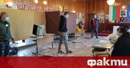 Независимият кандидат за кмет на Община Стражица Йордан Цонев води