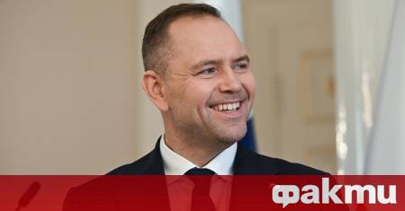 Полският президент Карол Навроцки ще повдигне въпроса за репарациите от