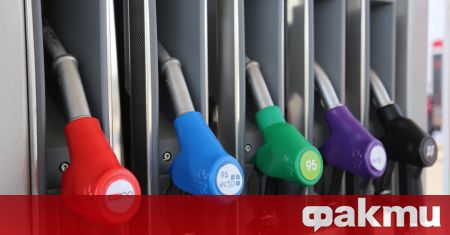 Цените за литър от масовия бензин днес варират от 2,60