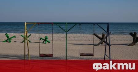 Трима души са загинали при детонация на невзривени боеприпаси попаднали