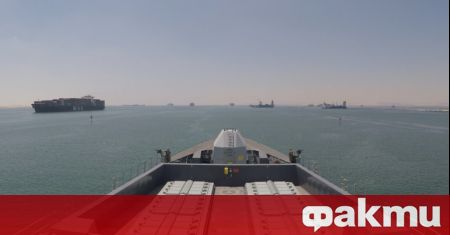 Иранските власти задържаха кораб превозващ 90 000 литра контрабандно гориво