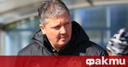 Сдружение Левски Фемили дари средства за лечението на Любослав Пенев Управителният