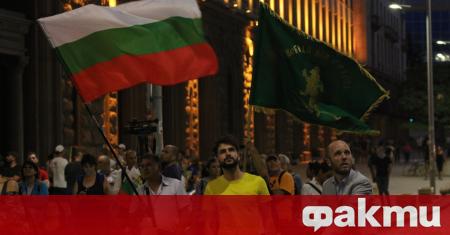 Без инциденти протече 70 ата вечер на антиправителствения протест в столицата
