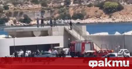 Хеликоптер с американски туристи се разби в морето веднага след