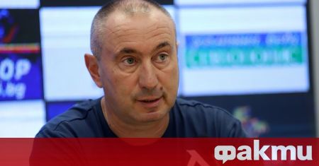Треньорът на Левски Станимир Стоилов говори пред медиите след победата