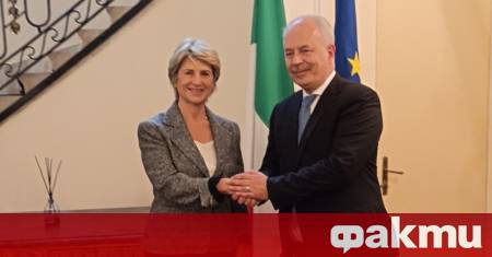 Председателят на БОК Весела Лечева беше гост на посланика на