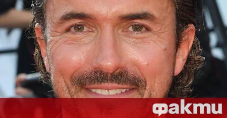 Популярният френски актьор Уилям Абади кара сноуброд в Банско съобщиха