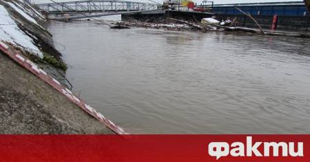 Хиляди километри реки са били увредени през последните години на