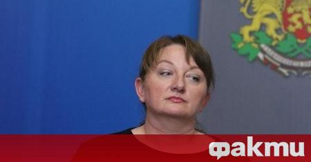 Социалният министър Деница Сачева коментира надбавките за всички деца и