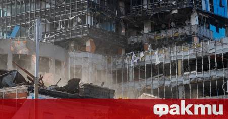 Около 58 000 души работят денонощно в ремонтни екипи по