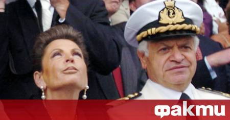 Тя е една от 18 те американки в топ 50 включително