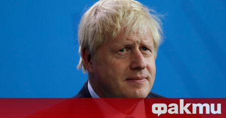 Британският премиер Борис Джонсън бе обвинен, че е пръскал държавна