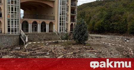 След трагичните наводнения по Южното Черноморие и разкритията около строителството