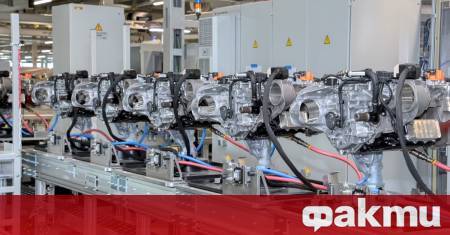 В решаващ момент за своята стратегия за електрификация BMW официално