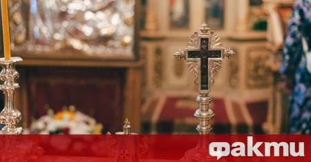 Православната църква почита днес Св свщмчк Елевтерий който произхождал от