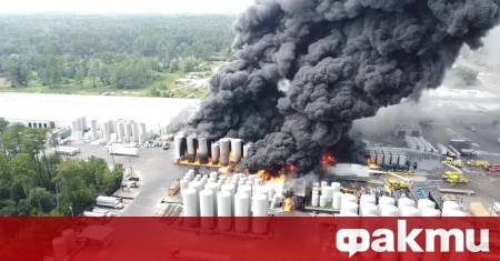 Експлозия е станала в завода на Smitty s Supply в Роузланд