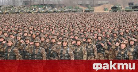 Китайската армия претърпява историческо военно натрупване което прави Съединените щати