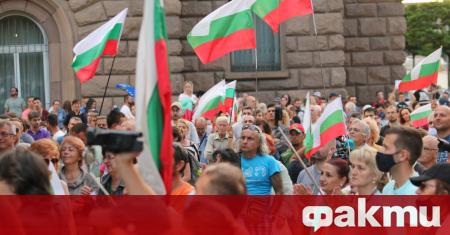 В днешния 27 юли за 19-и пореден ден хиляди български