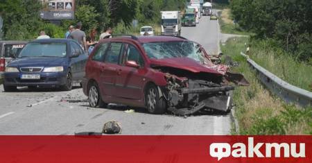 Главният път София – Варна в района на разклона за