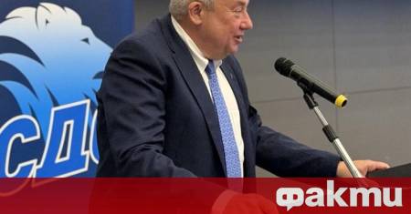 Новият председател на СДС Илия Лазаров заяви че не се