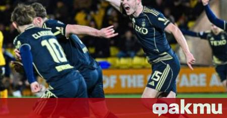 Националът Димитър Митов направи силен мач и запази вратата си