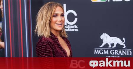 Празнична публикация на Дженифър Лопес в социалните мрежи предизвика неочаквана