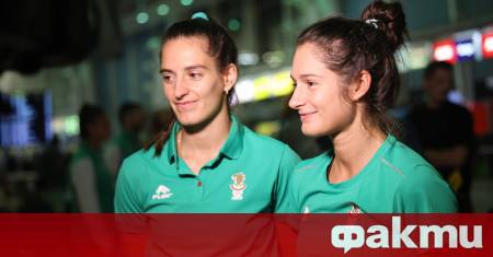 Стефани и Габриела Стоеви отново издигнаха националния флаг на върха