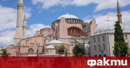 Въпросът за Св. София е суверенно решение на Турция, което