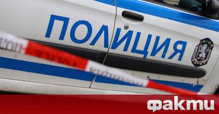 Трима пътници в такси са загинали при тежка катастрофа край