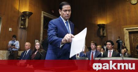 Държавният секретар на САЩ Марко Рубио по време на телефонен