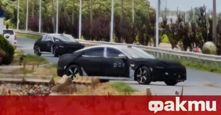 След успешното пускане на пазара на първите си два модела