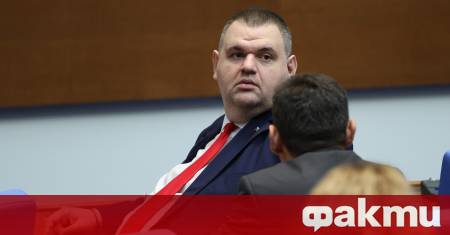 ФАКТИ публикува мнения с широк спектър от гледни точки за