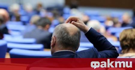 Депутатите приеха вдигането на тавана за външния дълг Той ще