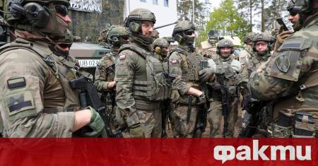 Полският историк Пьотр Зихович заяви че Полша не бива да