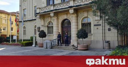 Сградата на Община Пловдив е под полицейска блокада съобщават от