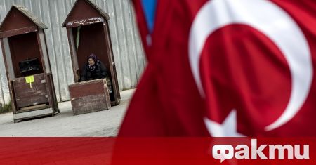 Турският вицепрезидент Фуат Октай обяви че западни посланици се опитват