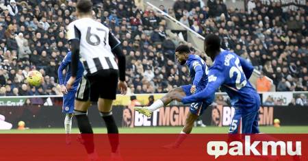 Ник Волтемаде отбеляза два гола но Нюкасъл пропиля преднината си