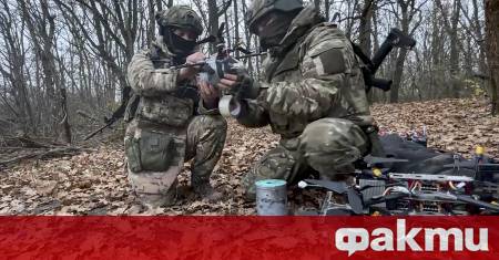 Според карти на аналитичния проект DeepState Покровск вече е до